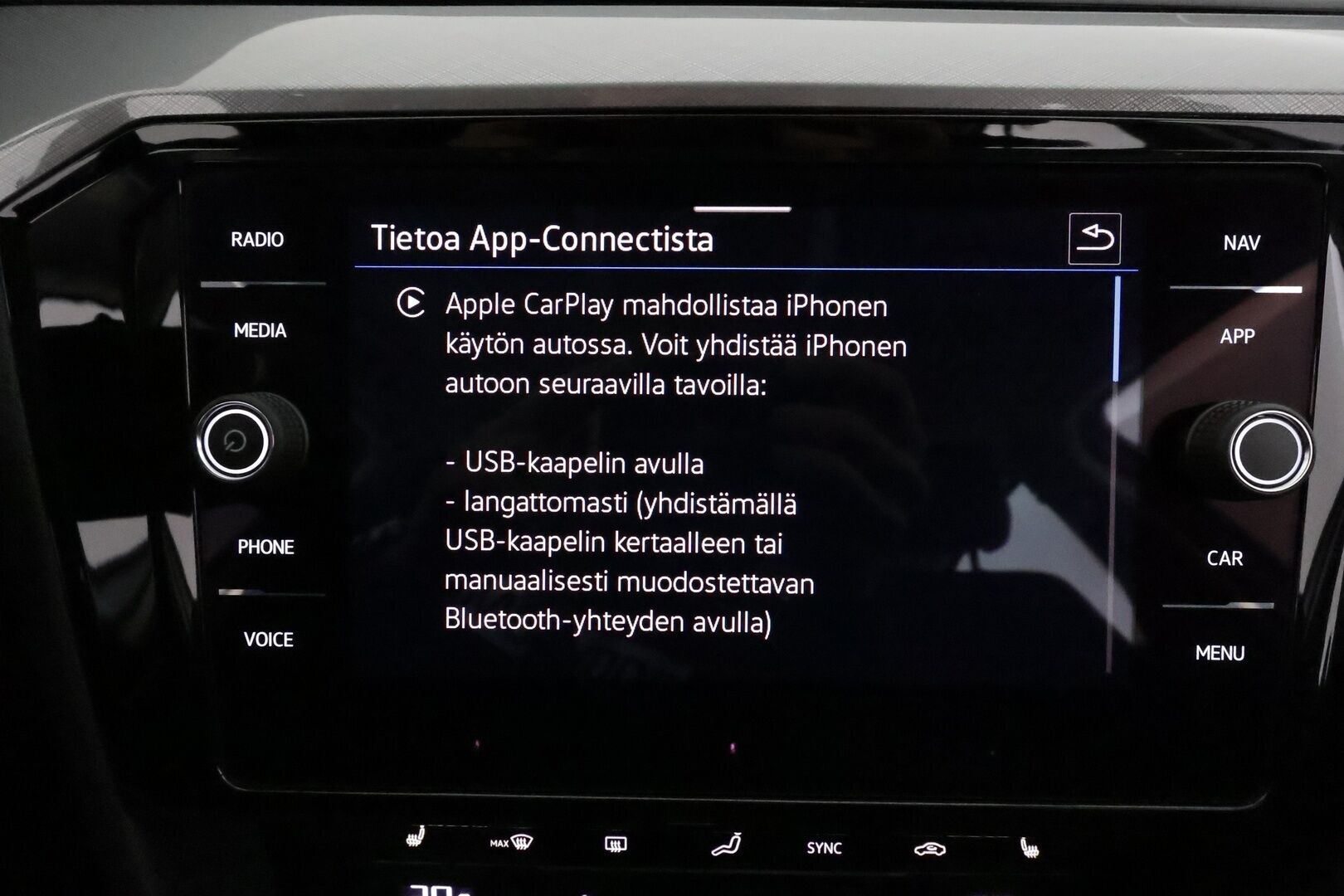 Volkswagen Passat 2021 Sedan 1,5 TSI EVO 110 kW DSG **Webasto / IQ-Light / ACC / P.Kamera / Navi / Kaistavahti / KeylessGO** - Suomi-auto / Kahdet Renkaat / Merkkihuollettu!
