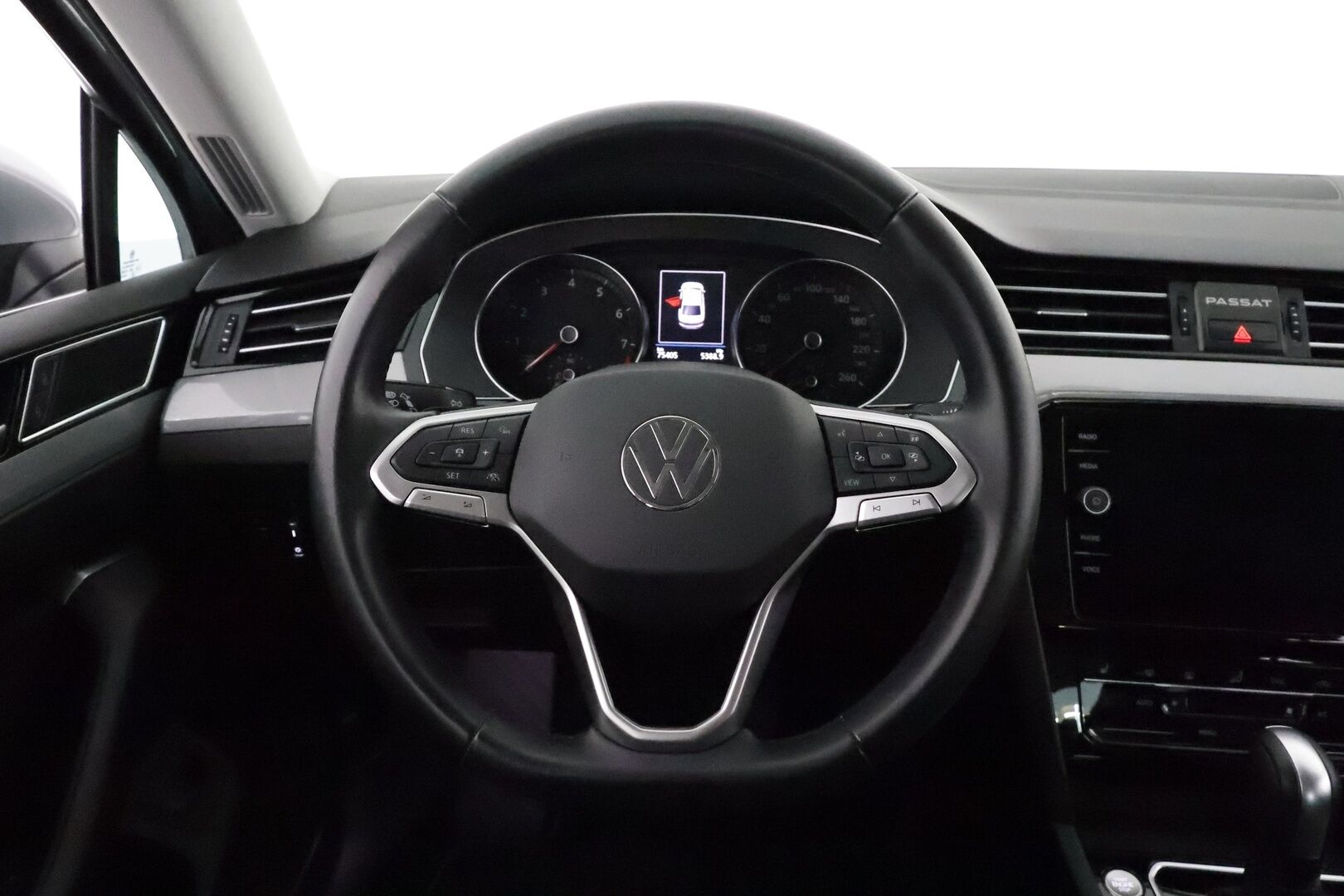 Volkswagen Passat 2021 Sedan 1,5 TSI EVO 110 kW DSG **Webasto / IQ-Light / ACC / P.Kamera / Navi / Kaistavahti / KeylessGO** - Suomi-auto / Kahdet Renkaat / Merkkihuollettu!