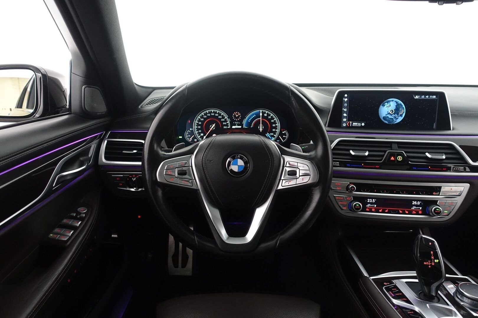 BMW 740 2017 G12 Sedan 740Le iPerformance A xDrive M-Sport - | DAP | HUD | H&K | Laser | | Hierovat & Ilmastoidut Comfort Muistinahat | Panorama | Ilma-alusta | Soft Close | 360° | Comfort Access | Individual | Innovation | Digimittaristo |