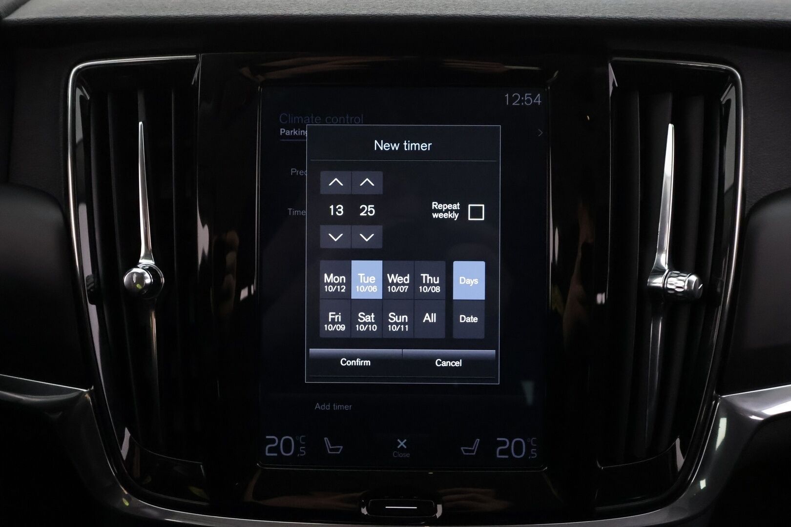 Volvo V90 2018 D3 Business aut - | ACC | Webasto | P.kamera | Pilot Assist | LED | Lämm. ratti | Lämm. takapenkit | High Perf. Audio | Apple & Android | 2x renkaat aluin | Huoltokirja | 