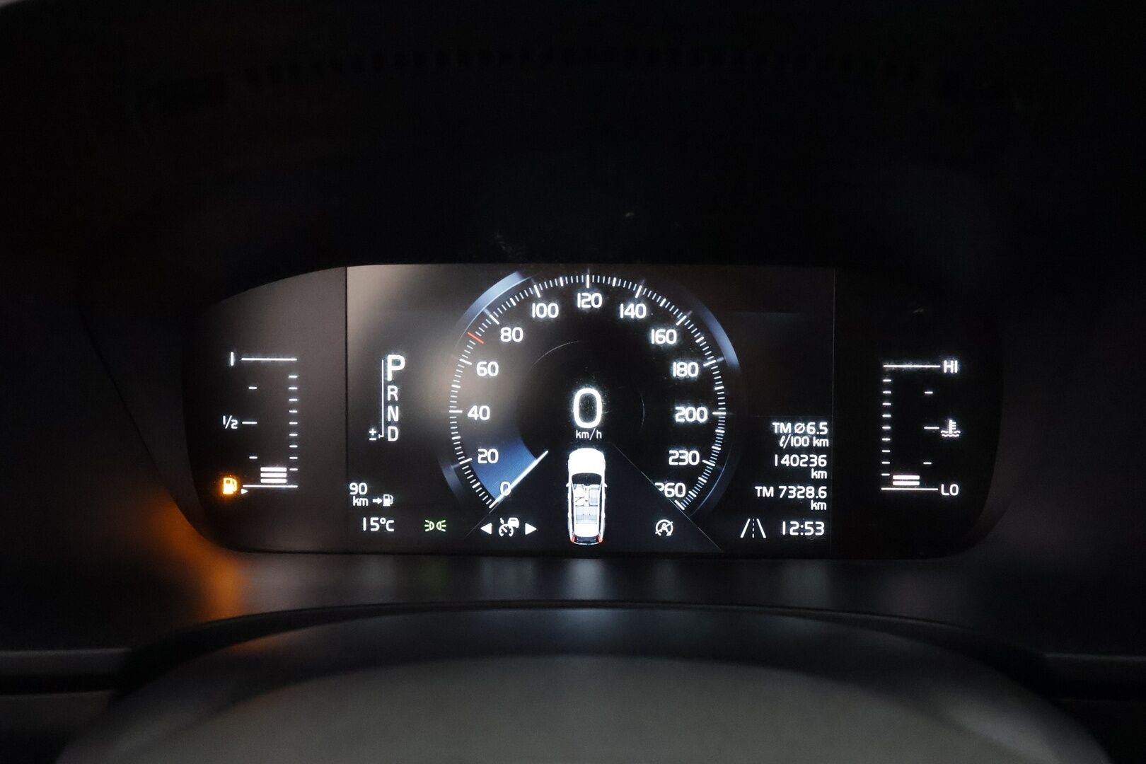 Volvo V90 2018 D3 Business aut - | ACC | Webasto | P.kamera | Pilot Assist | LED | Lämm. ratti | Lämm. takapenkit | High Perf. Audio | Apple & Android | 2x renkaat aluin | Huoltokirja | 