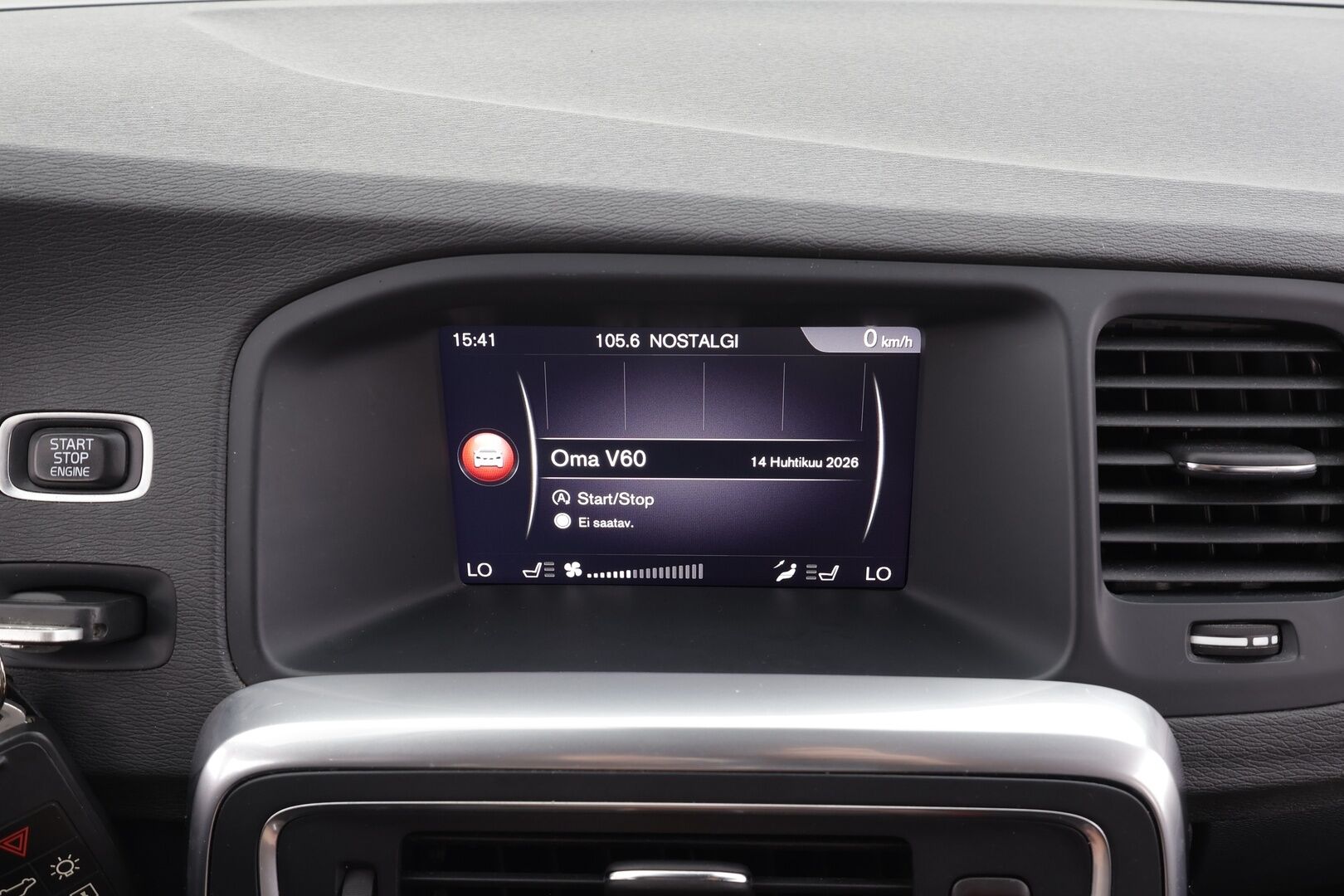 Volvo V60 2018 T3 Business aut * Webasto / Xenon / P.Tutka / Navi / Vakkari / Bluetooth * - Kahdet renkaat aluvanteilla - HULLUT AVAJAISHULINAT KORKOTARJOUS 3,29 %