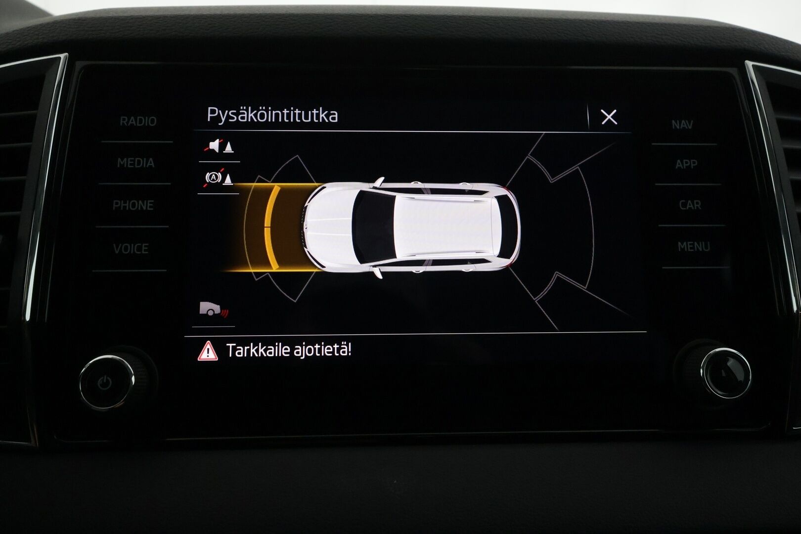 Skoda Karoq 2021 1,5 TSI Style BusinessLine - | ACC | Webasto | Muistipenkki | Puolinahat | Digimittaristo | Sporttipenkit | P.kamera | Lane Assist | Side Assist | lämm. ratti | Keyless |