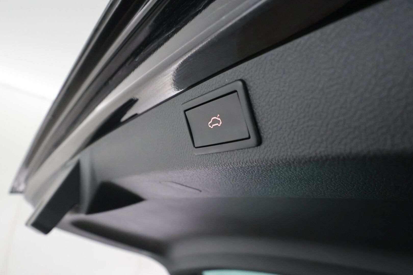 Skoda Karoq 2021 1,5 TSI Style BusinessLine - | ACC | Webasto | Muistipenkki | Puolinahat | Digimittaristo | Sporttipenkit | P.kamera | Lane Assist | Side Assist | lämm. ratti | Keyless |