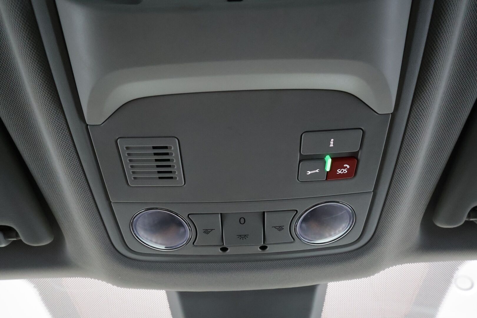 Skoda Karoq 2021 1,5 TSI Style BusinessLine - | ACC | Webasto | Muistipenkki | Puolinahat | Digimittaristo | Sporttipenkit | P.kamera | Lane Assist | Side Assist | lämm. ratti | Keyless |