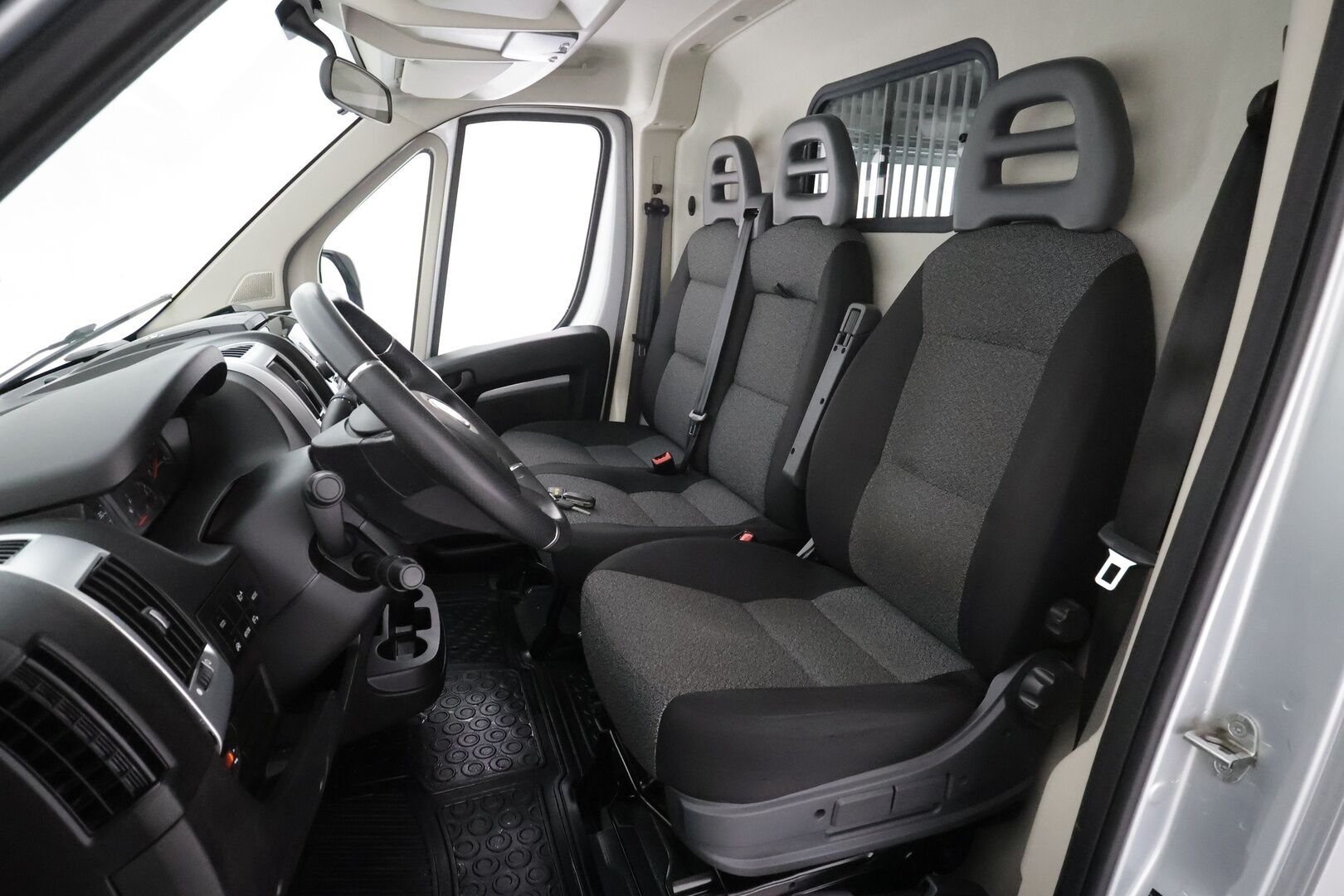 Fiat Ducato 2021 2,3 Multijet 140 10m3 L2H1 * ALV /  Vakkari / P.Kamera / Navi / Koukku / Webasto / Ilmastointi * - Suomi-auto / Kahdet renkaat