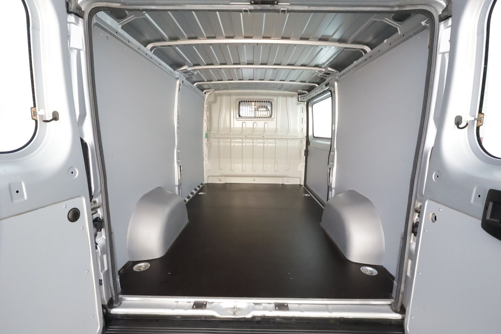 Fiat Ducato 2021 2,3 Multijet 140 10m3 L2H1 * ALV /  Vakkari / P.Kamera / Navi / Koukku / Webasto / Ilmastointi * - Suomi-auto / Kahdet renkaat