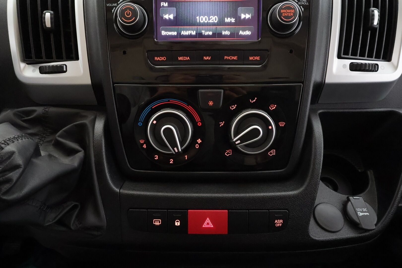 Fiat Ducato 2021 2,3 Multijet 140 10m3 L2H1 * ALV /  Vakkari / P.Kamera / Navi / Koukku / Webasto / Ilmastointi * - Suomi-auto / Kahdet renkaat