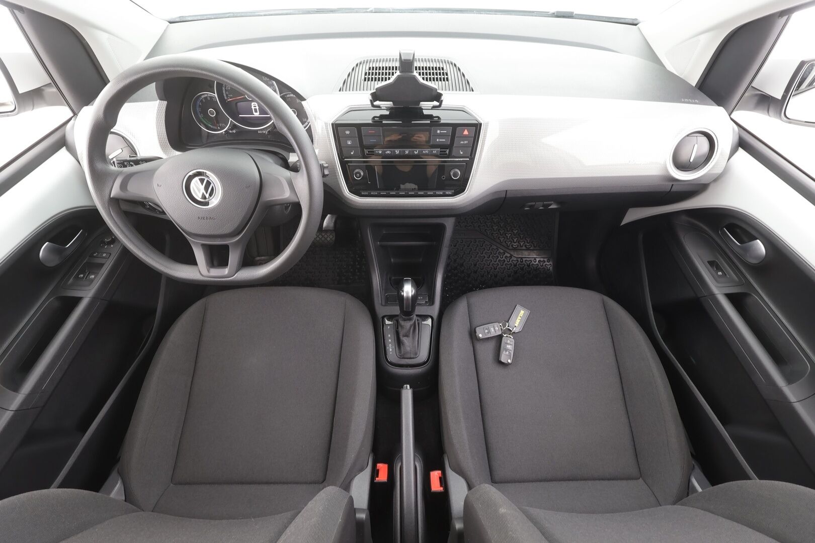 Volkswagen up! 2022 e-up! Style 61 kW automaatti - Vakkari | P.Kamera | Bluetooth | 1.Om suomi-auto | Kahdet Renkaat | Merkkihuollettu |