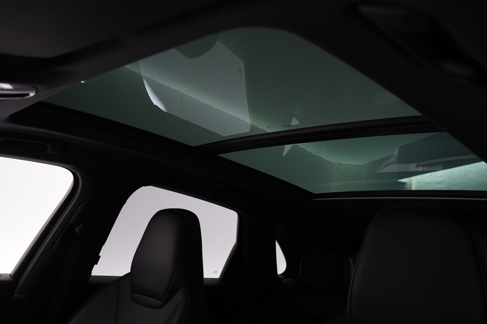 Porsche Cayenne 2020 E-Hybrid SportDesign * Burmester / Panorama / Imuovet / HUD / ACC / Matrix / PDCC / PDLS + / Night Vision / PASM / Nahkasisusta / Ilmastoidut Istuimet / 360-Kamera * - 2,99 % KORKOTARJOUS TÄHÄN AUTOON - 31.5. ASTI! - Huippuvarusteet / Juuri huollettu / 2x Porschen vanteet / 