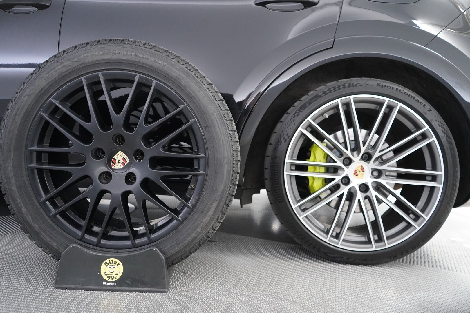 Porsche Cayenne 2020 E-Hybrid SportDesign * Burmester / Panorama / Imuovet / HUD / ACC / Matrix / PDCC / PDLS + / Night Vision / PASM / Nahkasisusta / Ilmastoidut Istuimet / 360-Kamera * - 2,99 % KORKOTARJOUS TÄHÄN AUTOON - 31.5. ASTI! - Huippuvarusteet / Juuri huollettu / 2x Porschen vanteet / 