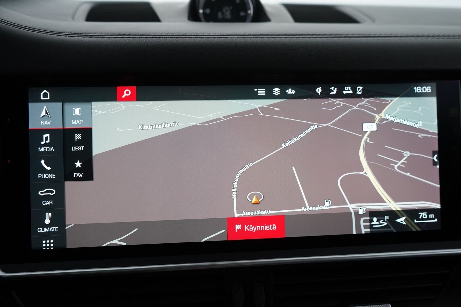 Porsche Cayenne 2020 E-Hybrid SportDesign * Burmester / Panorama / Imuovet / HUD / ACC / Matrix / PDCC / PDLS + / Night Vision / PASM / Nahkasisusta / Ilmastoidut Istuimet / 360-Kamera * - 2,99 % KORKOTARJOUS TÄHÄN AUTOON - 31.5. ASTI! - Huippuvarusteet / Juuri huollettu / 2x Porschen vanteet / 