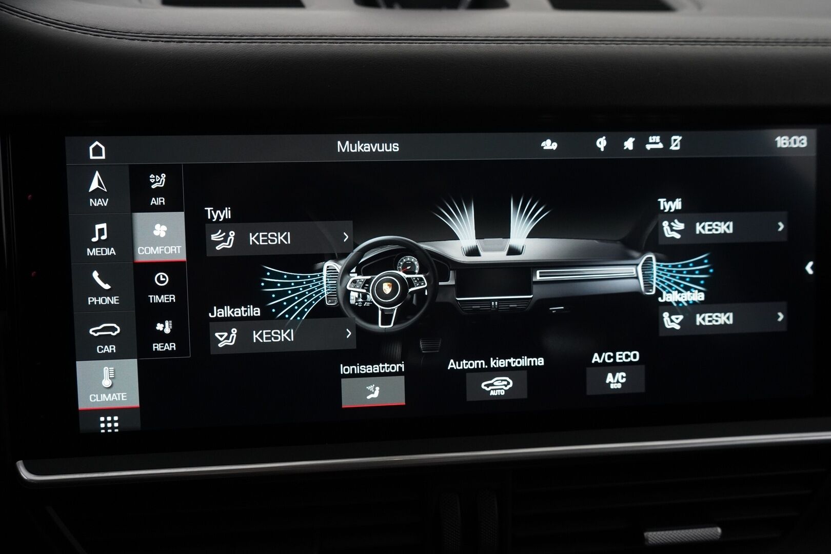 Porsche Cayenne 2020 E-Hybrid SportDesign * Burmester / Panorama / Imuovet / HUD / ACC / Matrix / PDCC / PDLS + / Night Vision / PASM / Nahkasisusta / Ilmastoidut Istuimet / 360-Kamera * - 2,99 % KORKOTARJOUS TÄHÄN AUTOON - 31.5. ASTI! - Huippuvarusteet / Juuri huollettu / 2x Porschen vanteet / 