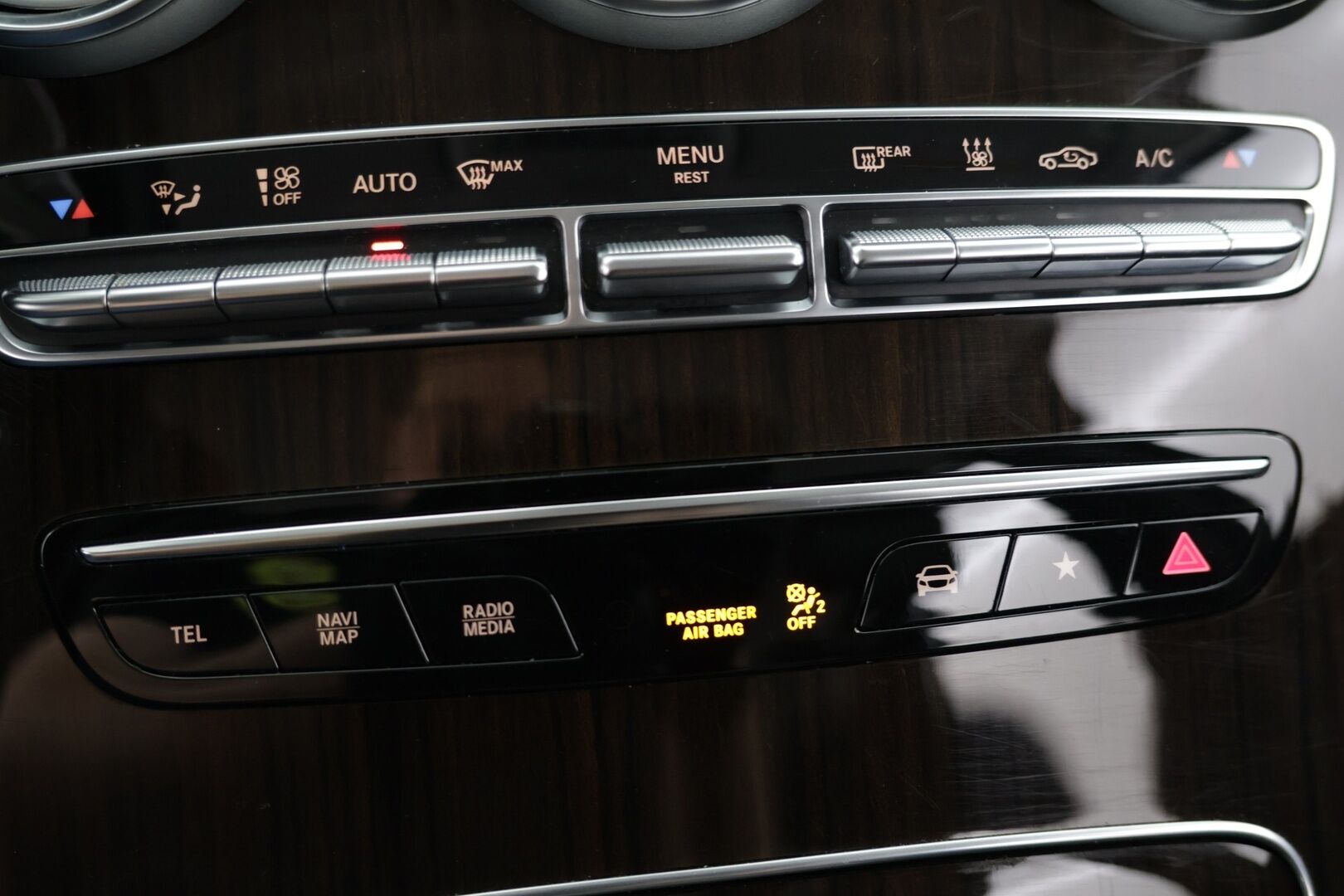 Mercedes-Benz GLC 2022 300 e 4MATIC A Business * Distronic / P.Kamera / Vetokoukku * - P.Kamera / Vetokoukku / Neliveto - HULLUT AVAJAISHULINAT KORKOTARJOUS 3,29 %