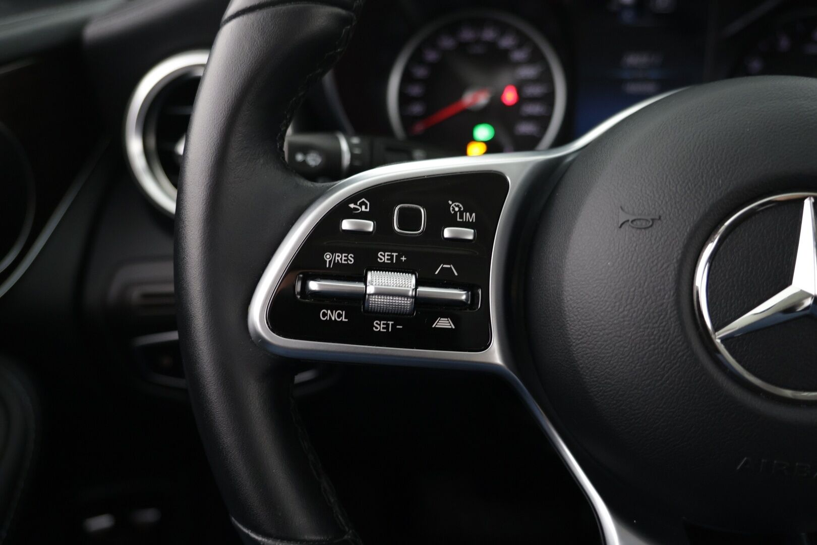 Mercedes-Benz GLC 2022 300 e 4MATIC A Business P.Kamera / Vetokoukku / Neliveto - P.Kamera / Vetokoukku / Neliveto