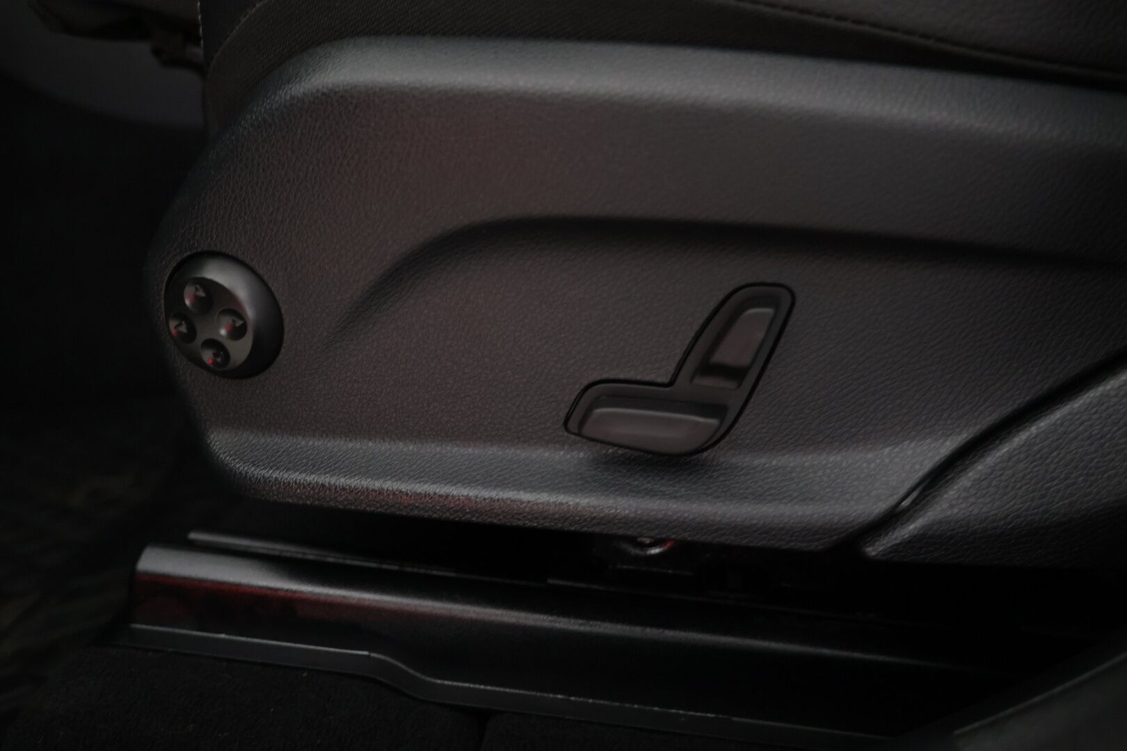 Mercedes-Benz GLC 2022 300 e 4MATIC A Business P.Kamera / Vetokoukku / Neliveto - P.Kamera / Vetokoukku / Neliveto