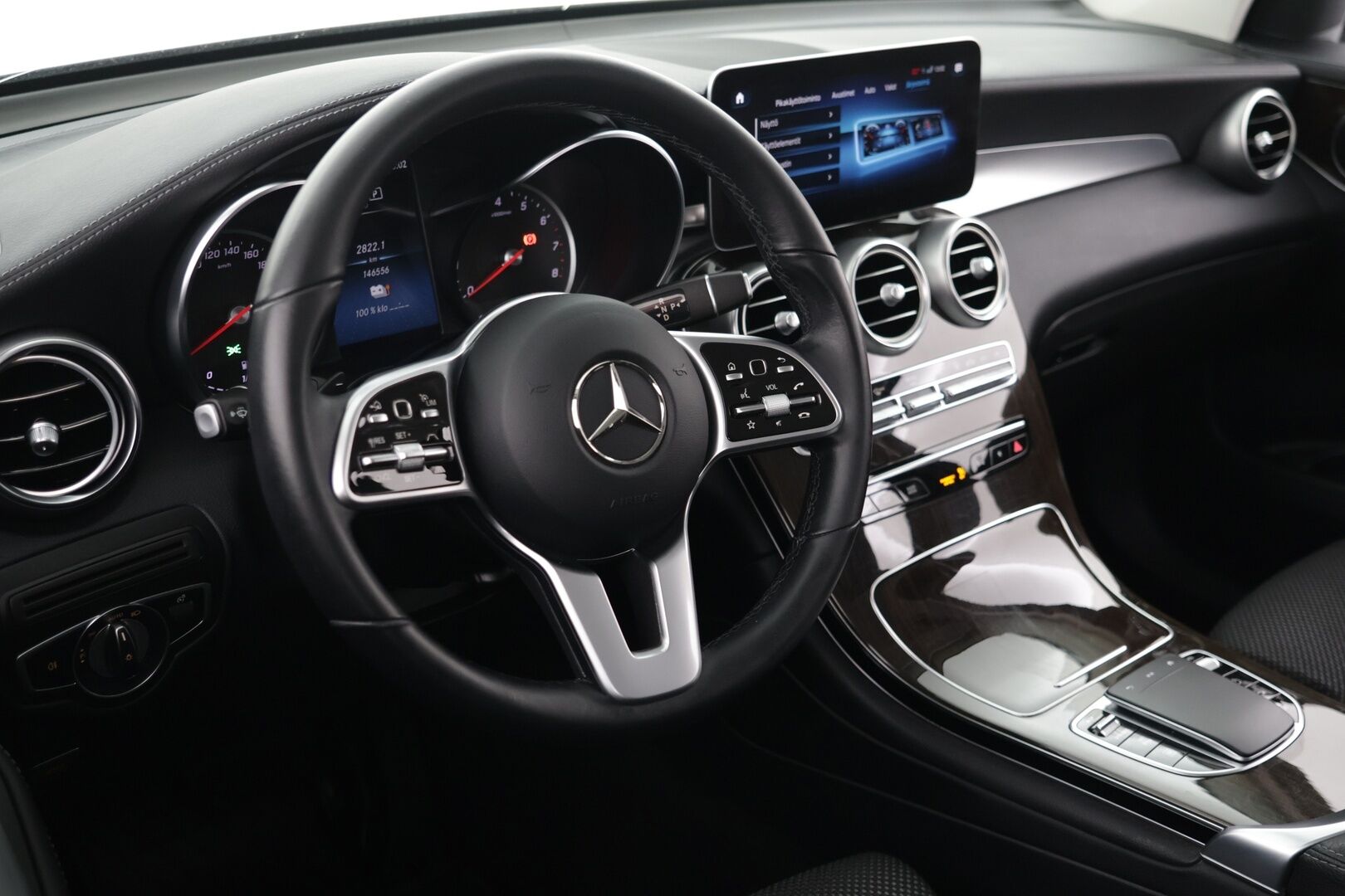 Mercedes-Benz GLC 2022 300 e 4MATIC A Business * Distronic / P.Kamera / Vetokoukku * - P.Kamera / Vetokoukku / Neliveto