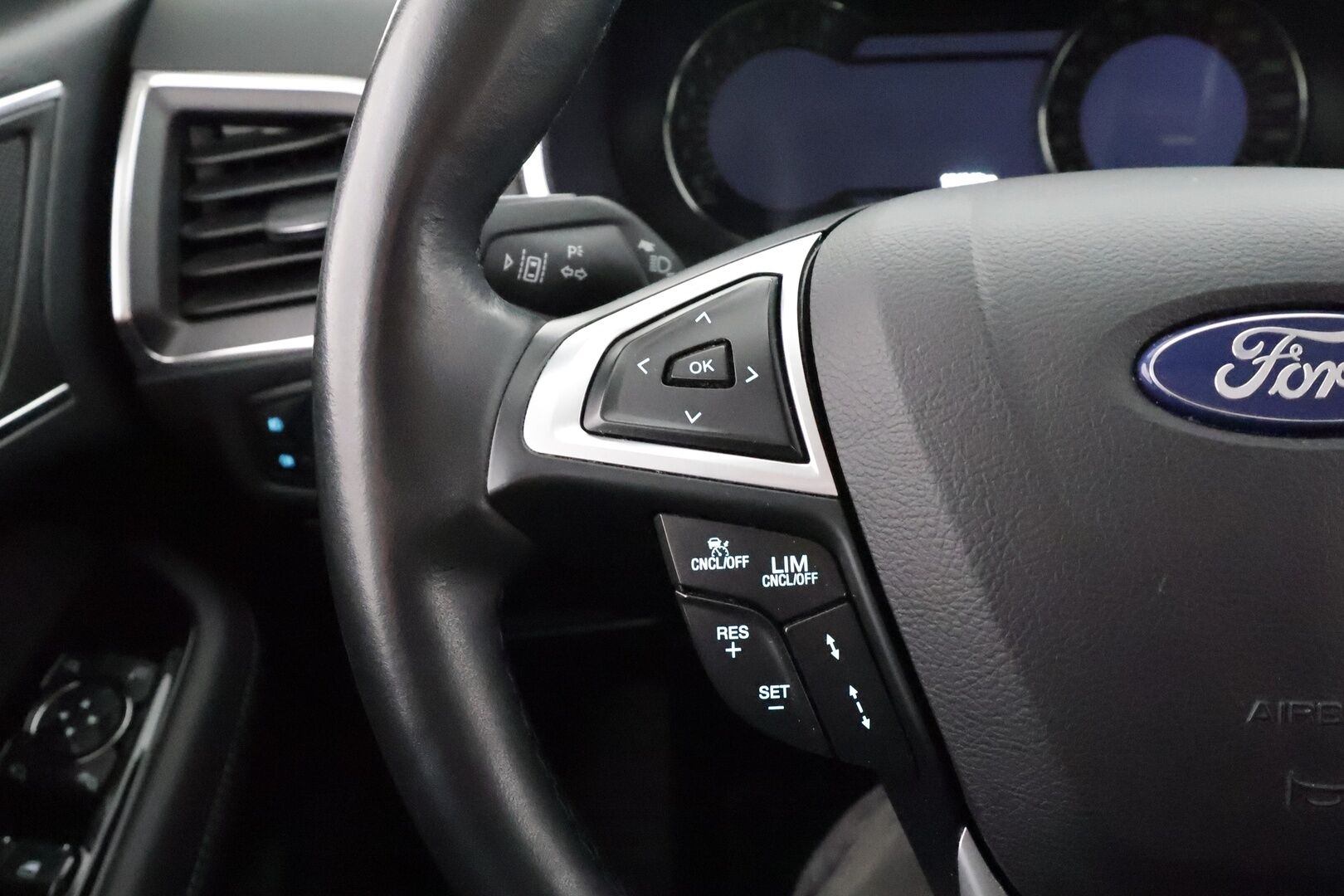 Ford S-Max 2022 2.5 Hybrid (HEV) 190hv autom. Titanium 5-ovinen 7-P - ACC | Koukku | Adapt.LED | SONY | NAVI | Keyless | P.Kamera