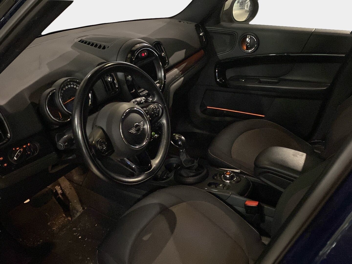 Mini Countryman 2018 Cooper SE ALL4 *Navi / P.tutkat / Vakkari / 2x Renkaat ja vanteet / Ambient light* - Hyvä huoltohistoria / Juuri huollettu - HULLUT VÄLIPÄIVÄT KORKOTARJOUS 2,49%