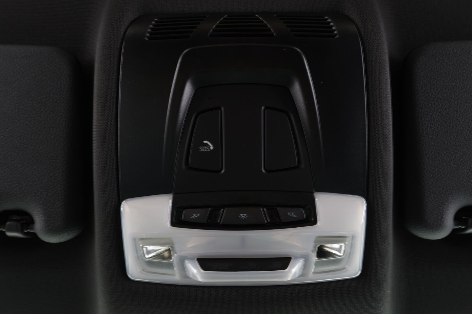 BMW 218 2021 F46 Gran Tourer 218i A Business M Sport * Puolinahkasisusta / Vakkari / Peruutustutkat / Navi / LED / Sähkökontti! - 1.Om Suomi-auto / Kahdet renkaat aluvanteilla / Merkkihuollettu