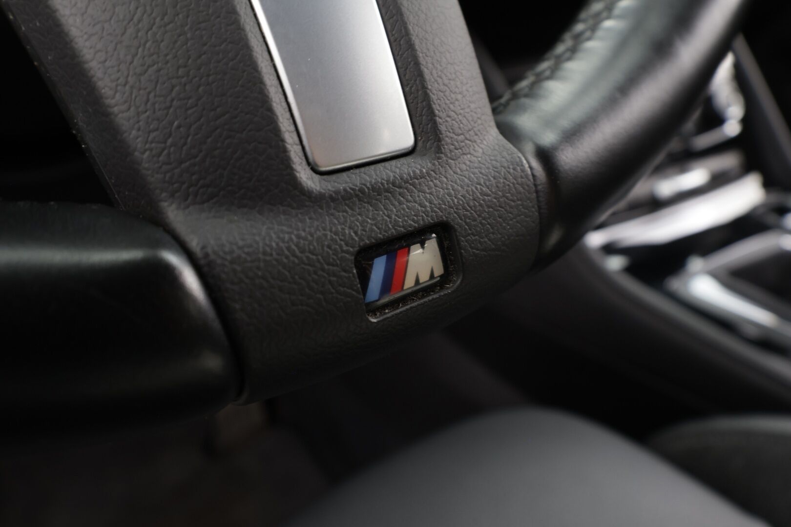 BMW 218 2021 F46 Gran Tourer 218i A Business M Sport * Puolinahkasisusta / Vakkari / Peruutustutkat / Navi / LED / Sähkökontti! - 1.Om Suomi-auto / Kahdet renkaat aluvanteilla / Merkkihuollettu