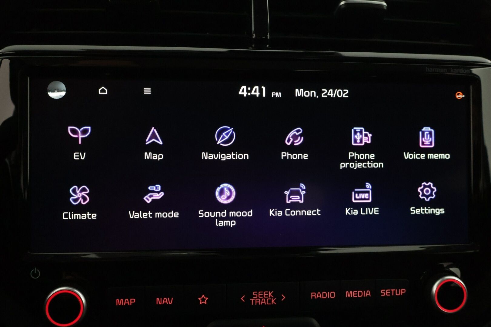 KIA E-SOUL 2020 Supreme 64 kWh 204 hv * * H&K / HUD / Adapt.vakkari / BLIS / Keyless / Navi * - * Isompiakkuinen, uusikorinen, hyvin varusteltu Kia seuraavalle! *