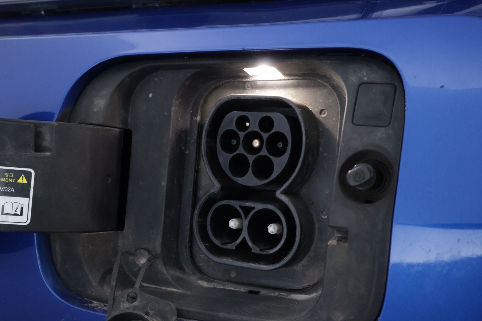 KIA E-SOUL 2020 Supreme 64 kWh 204 hv * * H&K / HUD / Adapt.vakkari / BLIS / Keyless / Navi * - * Isompiakkuinen, uusikorinen, hyvin varusteltu Kia seuraavalle! *