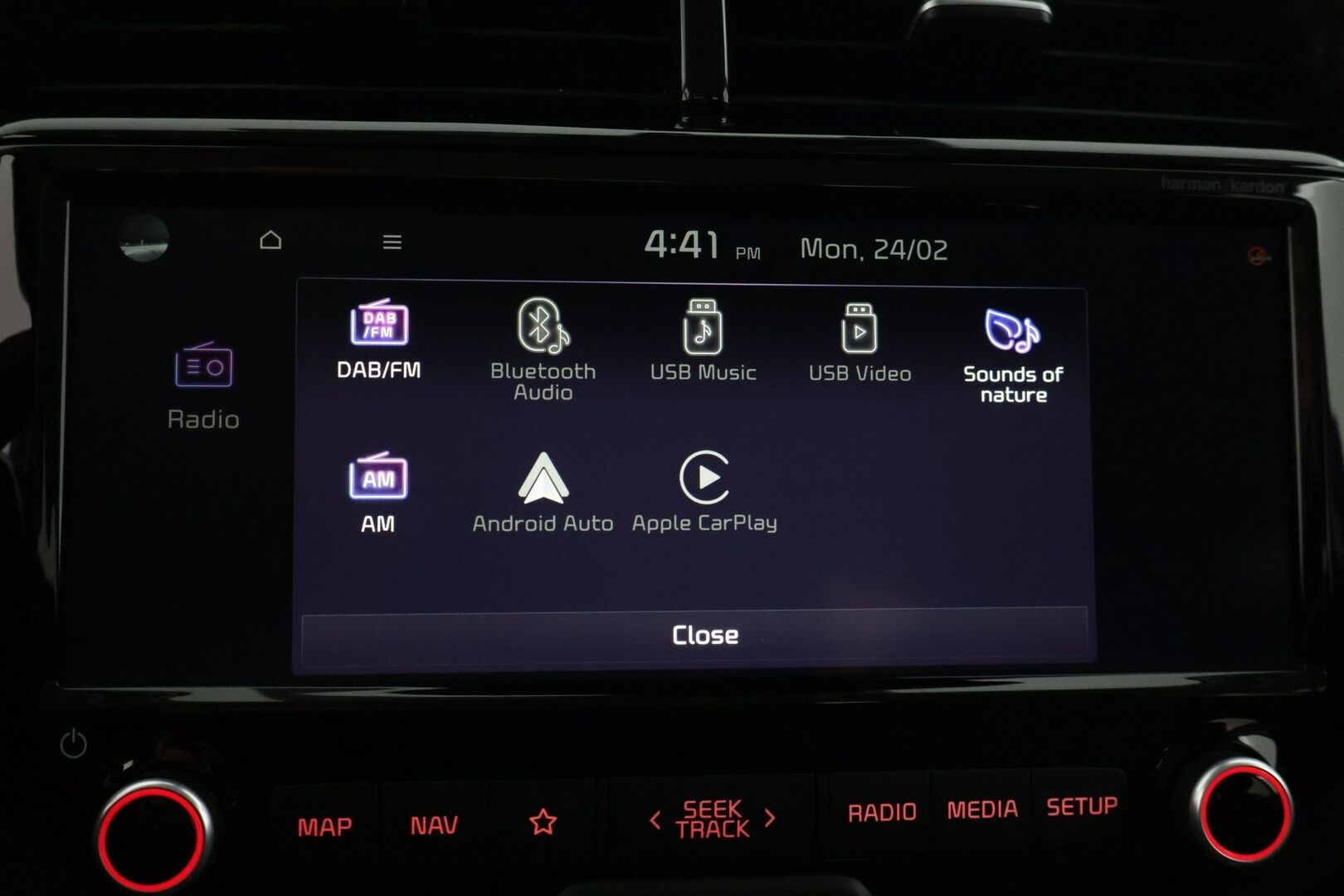 KIA E-SOUL 2020 Supreme 64 kWh 204 hv * * H&K / HUD / Adapt.vakkari / BLIS / Keyless / Navi * - * Isompiakkuinen, uusikorinen, hyvin varusteltu Kia seuraavalle! *