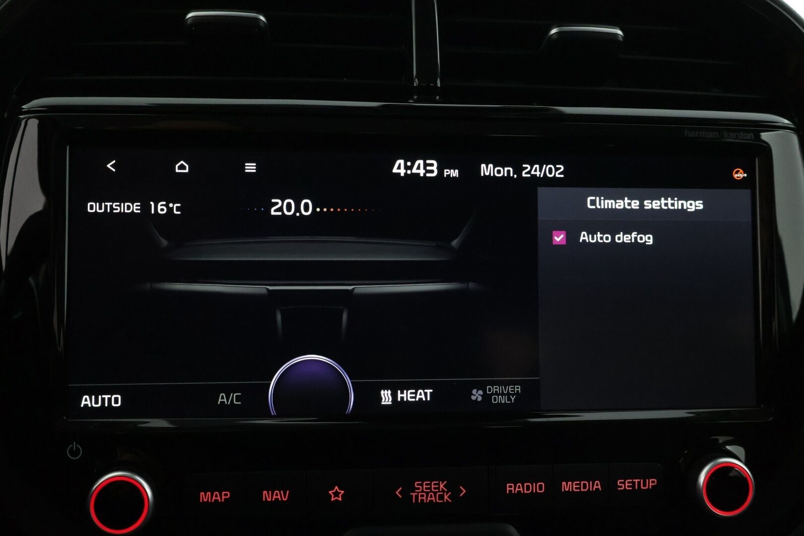 KIA E-SOUL 2020 Supreme 64 kWh 204 hv * * H&K / HUD / Adapt.vakkari / BLIS / Keyless / Navi * - * Isompiakkuinen, uusikorinen, hyvin varusteltu Kia seuraavalle! *