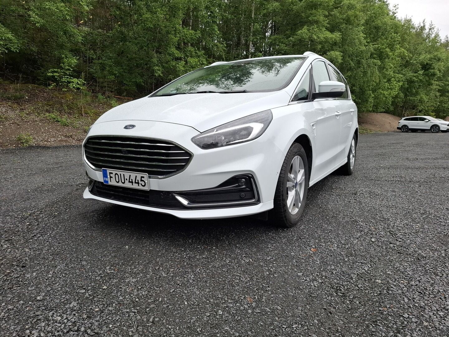 Ford S-Max 2022 2.5 Hybrid (HEV) 190hv automaatti Titanium 5-ovinen / Suomiauto / Adapt.vakkari / Keyless / P.kamera / TULOSSA - 3,99 % KORKOTARJOUS TÄHÄN AUTOON - 