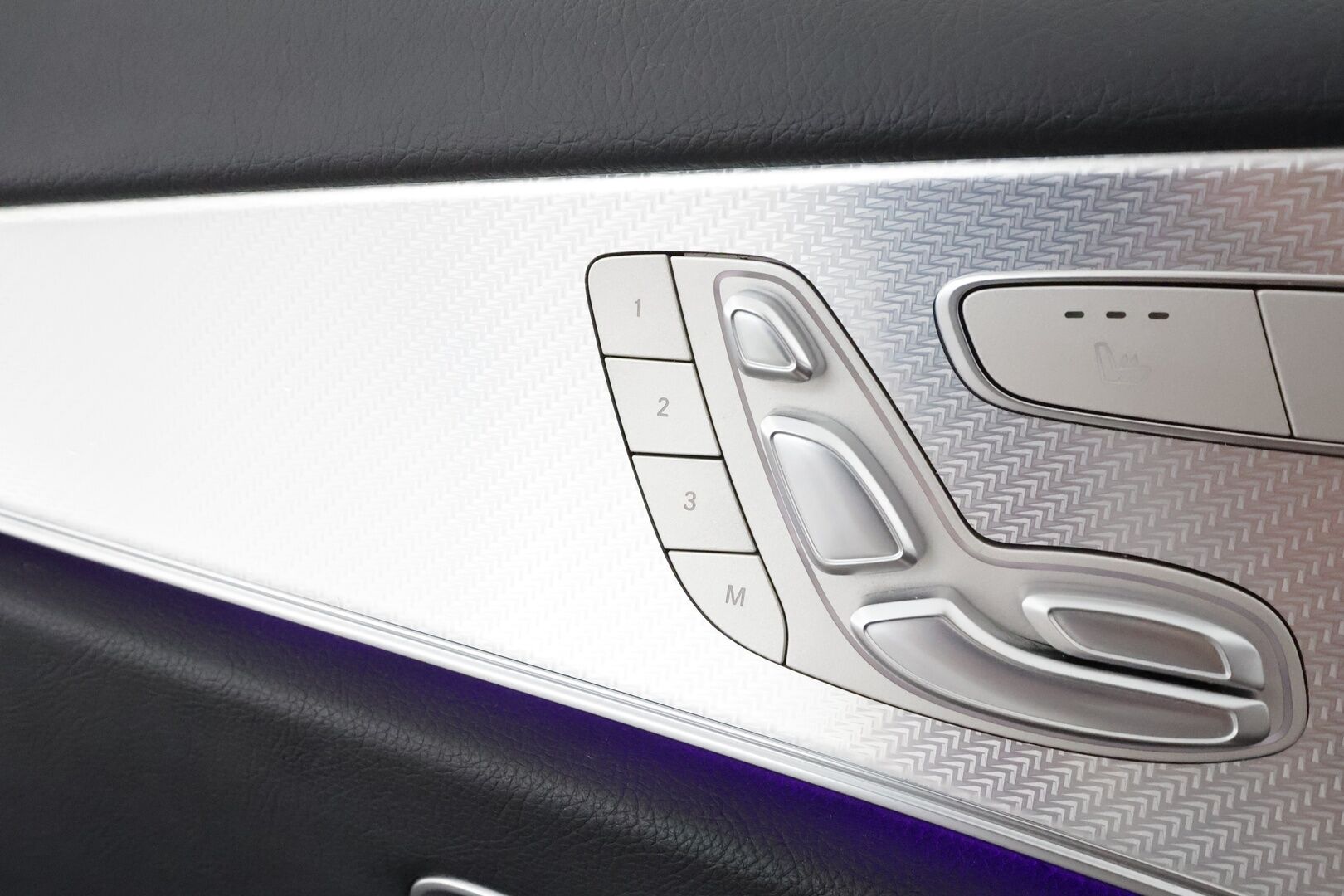 Mercedes-Benz E 2022 300 de Edition 4MATIC T A **Widescreen / Burmester / Adapt.Vakkari  / 360° / LED-valot / Muistipenkit / Koukku / Navi** - 1-om Suomi-auto / 2x Latauskaapelit / Kahdet Renkaat
