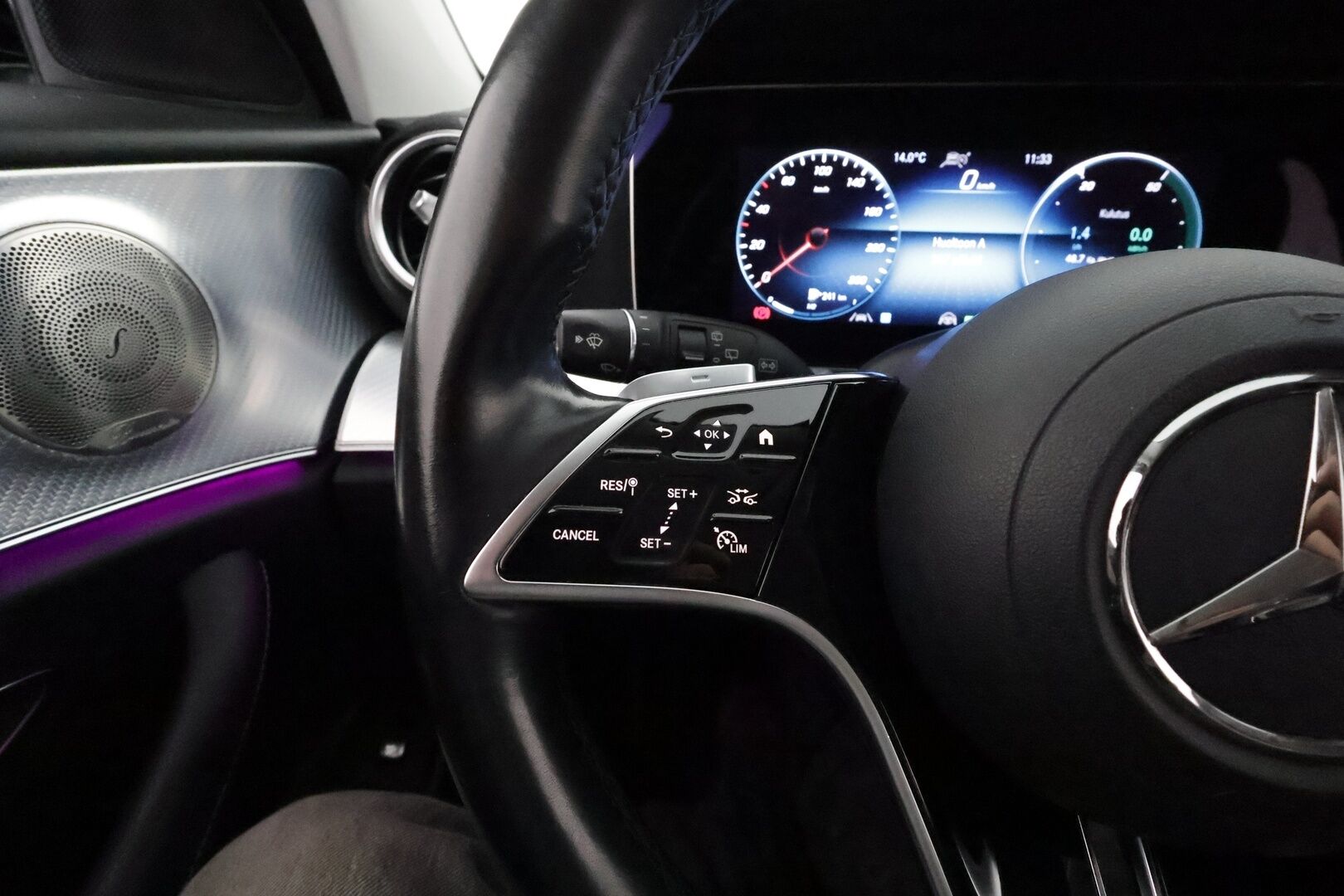 Mercedes-Benz E 2022 300 de Edition 4MATIC T A **Widescreen / Burmester / Adapt.Vakkari  / 360° / LED-valot / Muistipenkit / Koukku / Navi** - 1-om Suomi-auto / 2x Latauskaapelit / Kahdet Renkaat