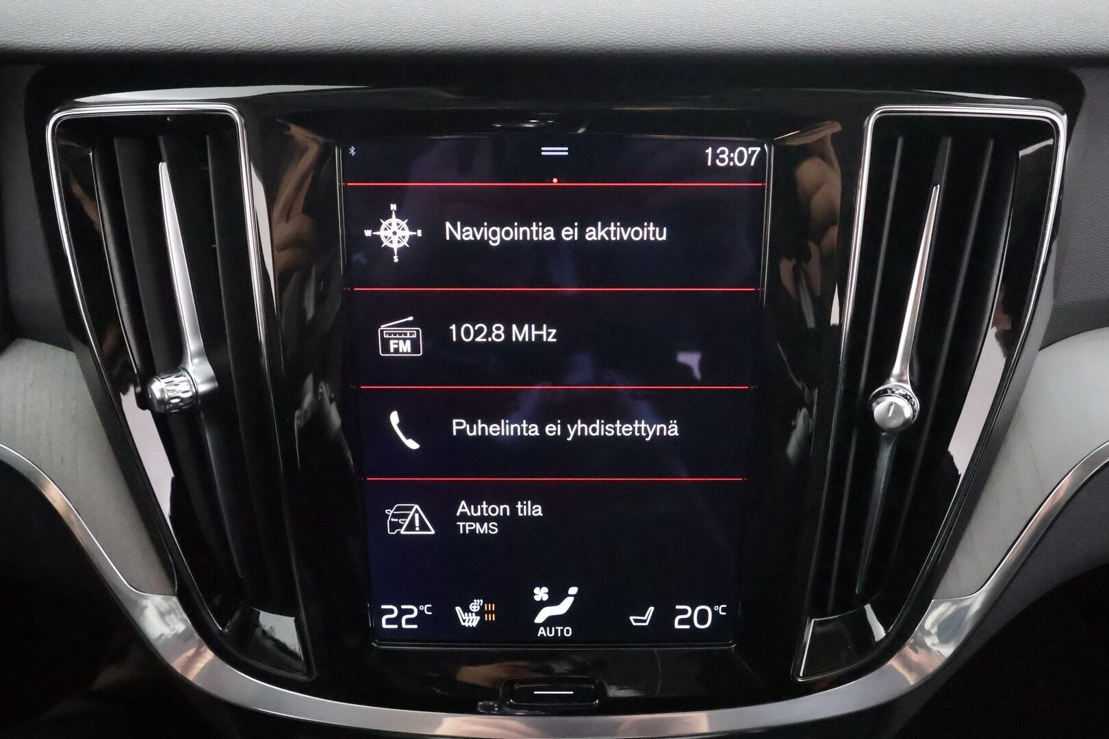 Volvo V60 2022 B4 MHEV Business Inscription Edition DCT aut * Pilot assist / High level LED / Koukku / PA-lisälämmitin / Muistipenkki * - 1.Om Suomi-auto / Kahdet Renkaat