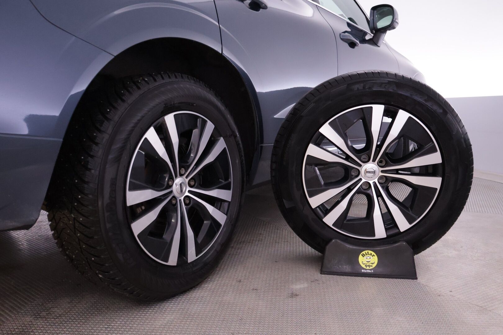 Volvo XC60 2020 T6 TwE AWD Inscription Expression aut. *Webasto / ACC / Harman&Kardon / KeylessGo / Koukku / BLIS / P.Kamera* - Juuri Huollettu / Jakopää tehty 01/25 / Huippurenkailla 2x Volvo aluilla - HULLU BLACKWEEK KORKOTARJOUS 2,49%