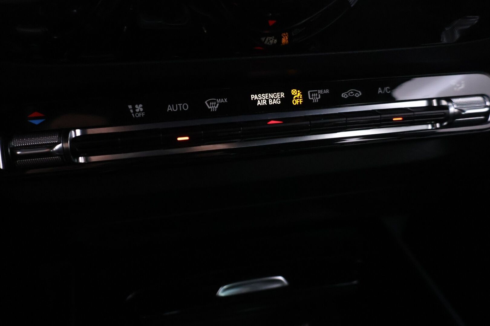 Mercedes-Benz B 2019 180 A Launch Edition Style *1 om. Suomi-auto /  Peruutuskamera / Vakkari / Digimittaristo / Led-ajovalot* - *2x Renkaat & Vanteet /  Kattavasti huollettu* - HULLUT AVAJAISHULINAT KORKOTARJOUS 3,29 %