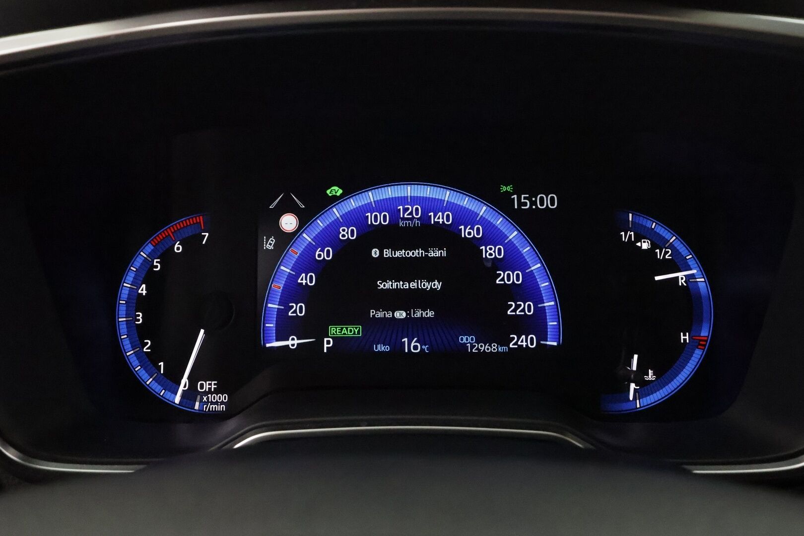 Toyota Corolla 2022 Sedan 1,8 Hybrid Active Edition - | ACC | Lohko | LED | P.Kamera | Ratinlämmitys | Apple&Android | 1.Om Suomi-auto | Kahdet Renkaat |