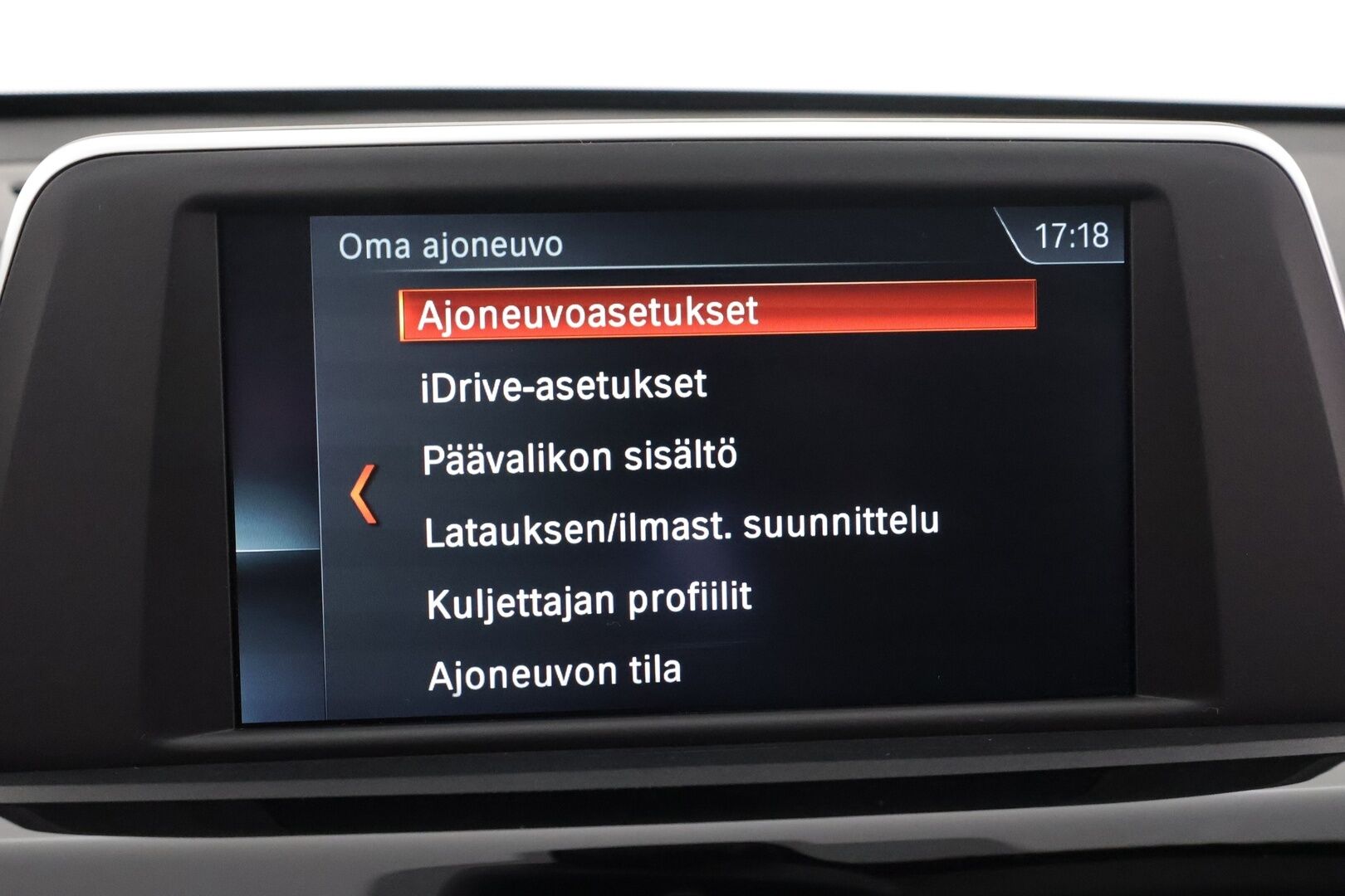 BMW X1 2022 F48 xDrive25e A Charged Edition Sport * Vakkari / Sportpenkit / LED / P.tutkat / Suomi-auto * - Akku kuntotarkastettu / Kahdet Renkaat