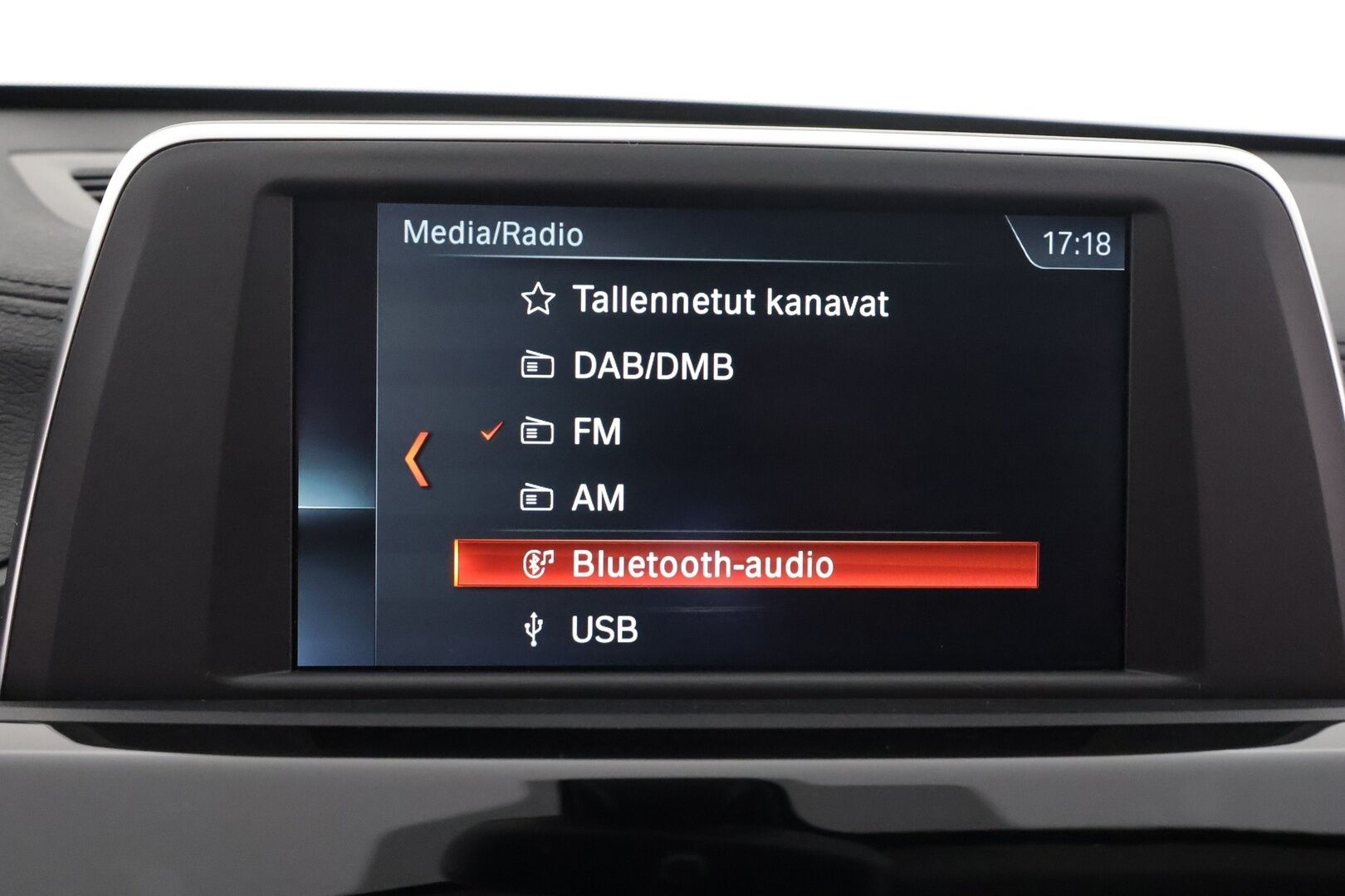 BMW X1 2022 F48 xDrive25e A Charged Edition Sport * Vakkari / Sportpenkit / LED / P.tutkat / Suomi-auto * - Akku kuntotarkastettu / Kahdet Renkaat