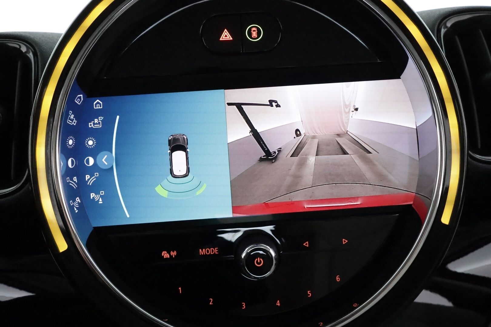 Mini Countryman 2022 Cooper SE ALL4 Experience **LED-valot / P.kamera / Sporttinahat / Navi / Digimittaristo** - * 1-om Suomi-auto / 2x Latauskaapelit / Kahdet Renkaat / Soh 97,4% *