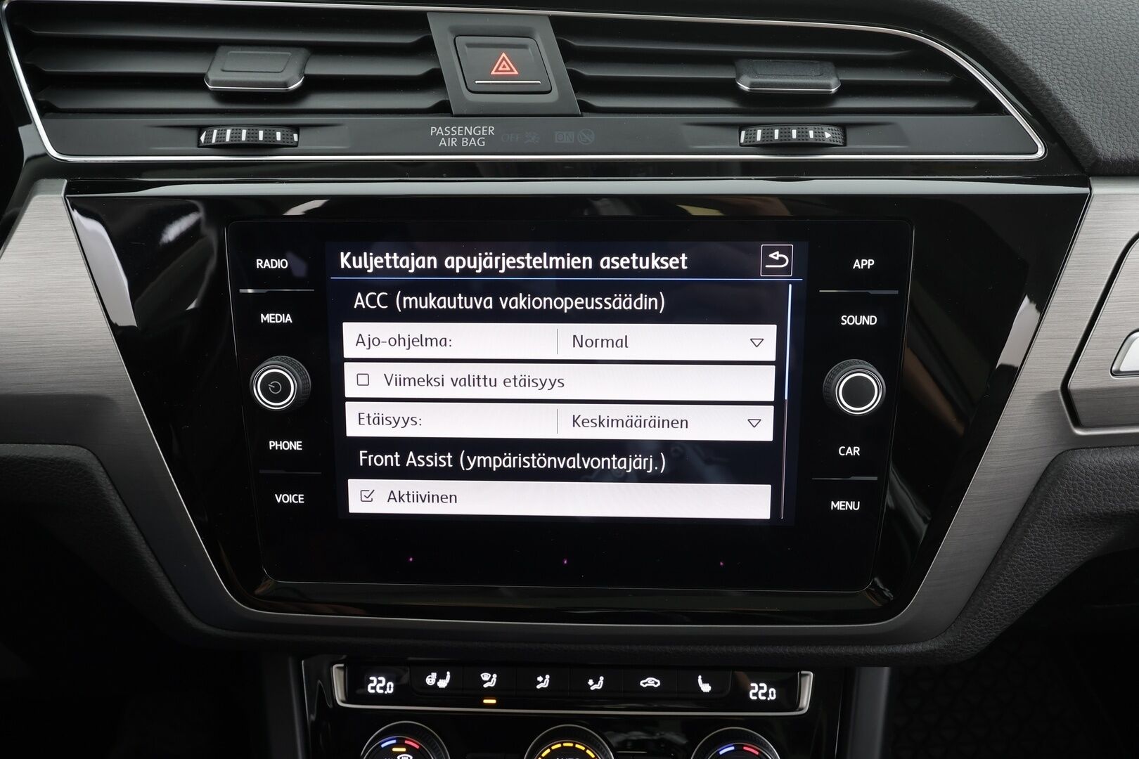 Volkswagen Touran 2019 Highline 1,6 TDI SCR 85 kW DSG * ACC / Webasto / LED / Panorama / Nahkaverhoilu / KEYLESS * - Kahdet renkaat - HULLUT JOULUT KORKOTARJOUS 2,49% 