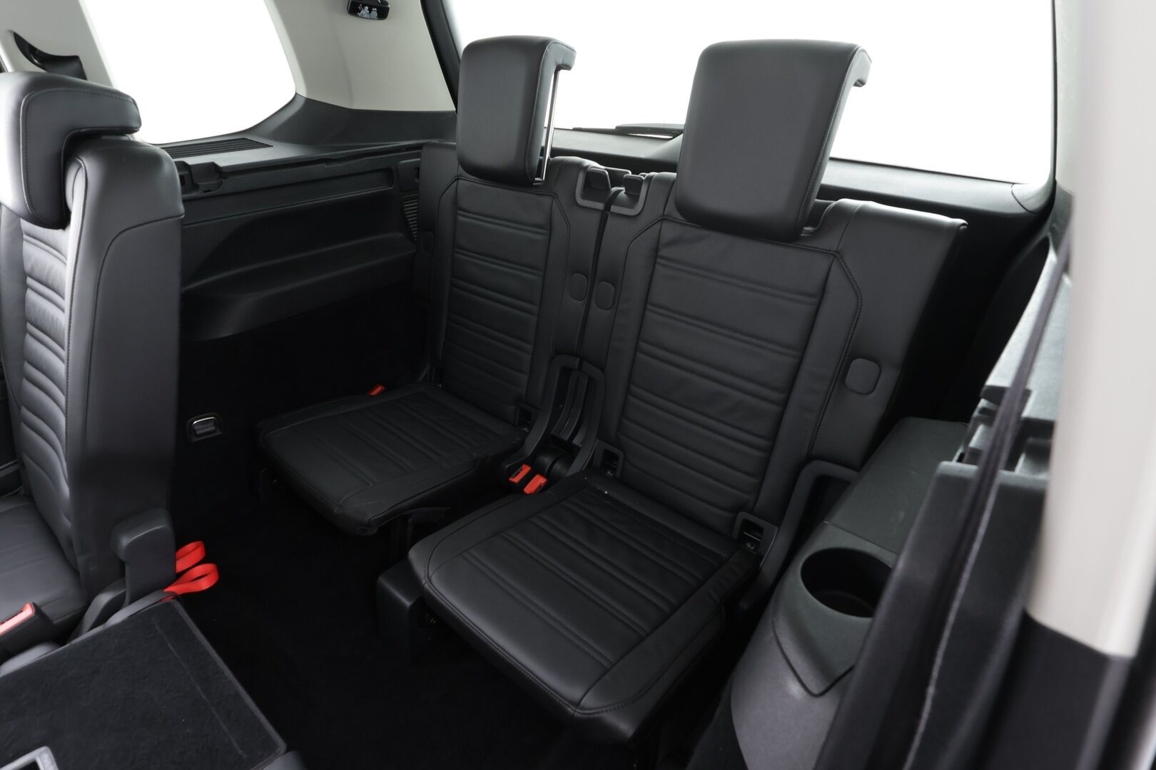 Volkswagen Touran 2019 Highline 1,6 TDI SCR 85 kW DSG * ACC / Webasto / LED / Panorama / Nahkaverhoilu / KEYLESS * - Kahdet renkaat - HULLUT JOULUT KORKOTARJOUS 2,49% 