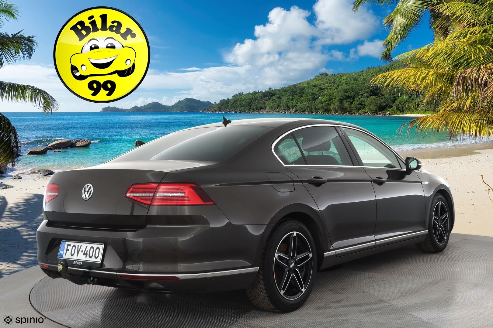 Volkswagen Passat 2017 Sedan Highline 2,0 TDI 140 kW 4MOTION DSG * Webasto / Koukku / ACC / LED / P.Tutkat / Sähköluukku * - Kahdet renkaat aluvanteilla