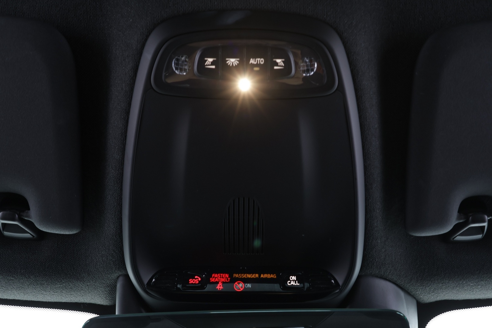 Volvo XC40 2022 T4 TwE Business Inscription Expression Edition aut * Webasto / ACC / LED / P.tutkat / Sportpenkit / Navi / Kaistavahti * - 1-om Suomi-auto / Akku kuntotarkastettu SoH 92,8% / 2x Latauskaapelit / Kahdet renkaat