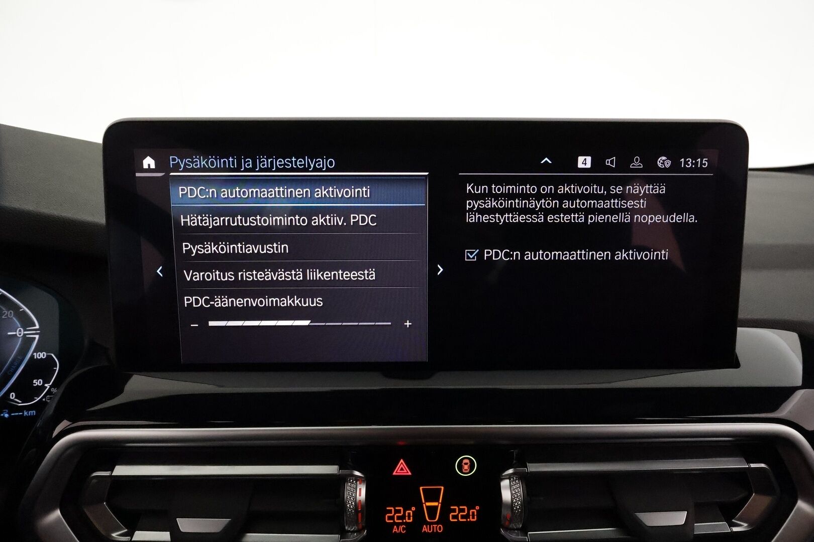 BMW X3 2022 G01 xDrive 30e A Charged Edition *Vakkari / Hifi / P.kamera / LED / Navi / Koukku / Sporttinahat* - 3,99 % KORKOTARJOUS TÄHÄN AUTOON 28.9. ASTI! - Akku kuntotarkastettu SOH 97,7% / 1.Om Suomi-auto / Kahdet renkaat aluvanteilla / Merkkihuollettu