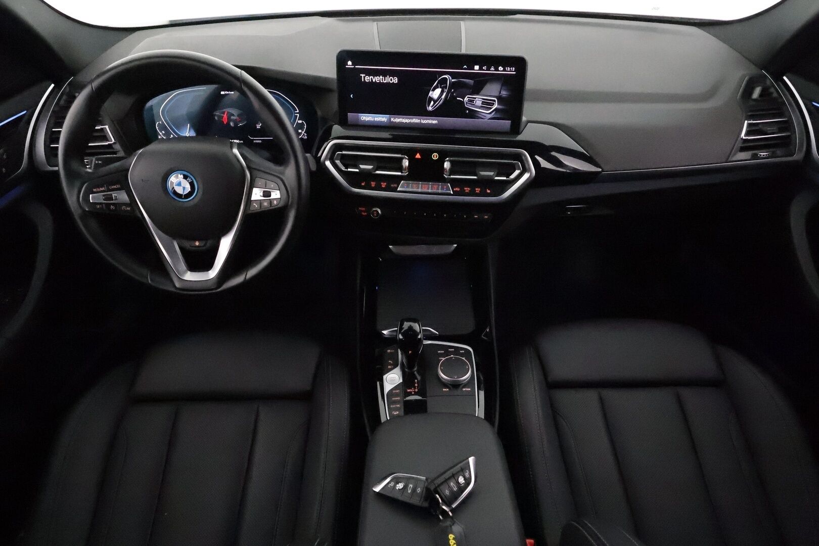 BMW X3 2022 G01 xDrive 30e A Charged Edition *Vakkari / Hifi / P.kamera / LED / Navi / Koukku / Sporttinahat* - 3,99 % KORKOTARJOUS TÄHÄN AUTOON 28.9. ASTI! - Akku kuntotarkastettu SOH 97,7% / 1.Om Suomi-auto / Kahdet renkaat aluvanteilla / Merkkihuollettu