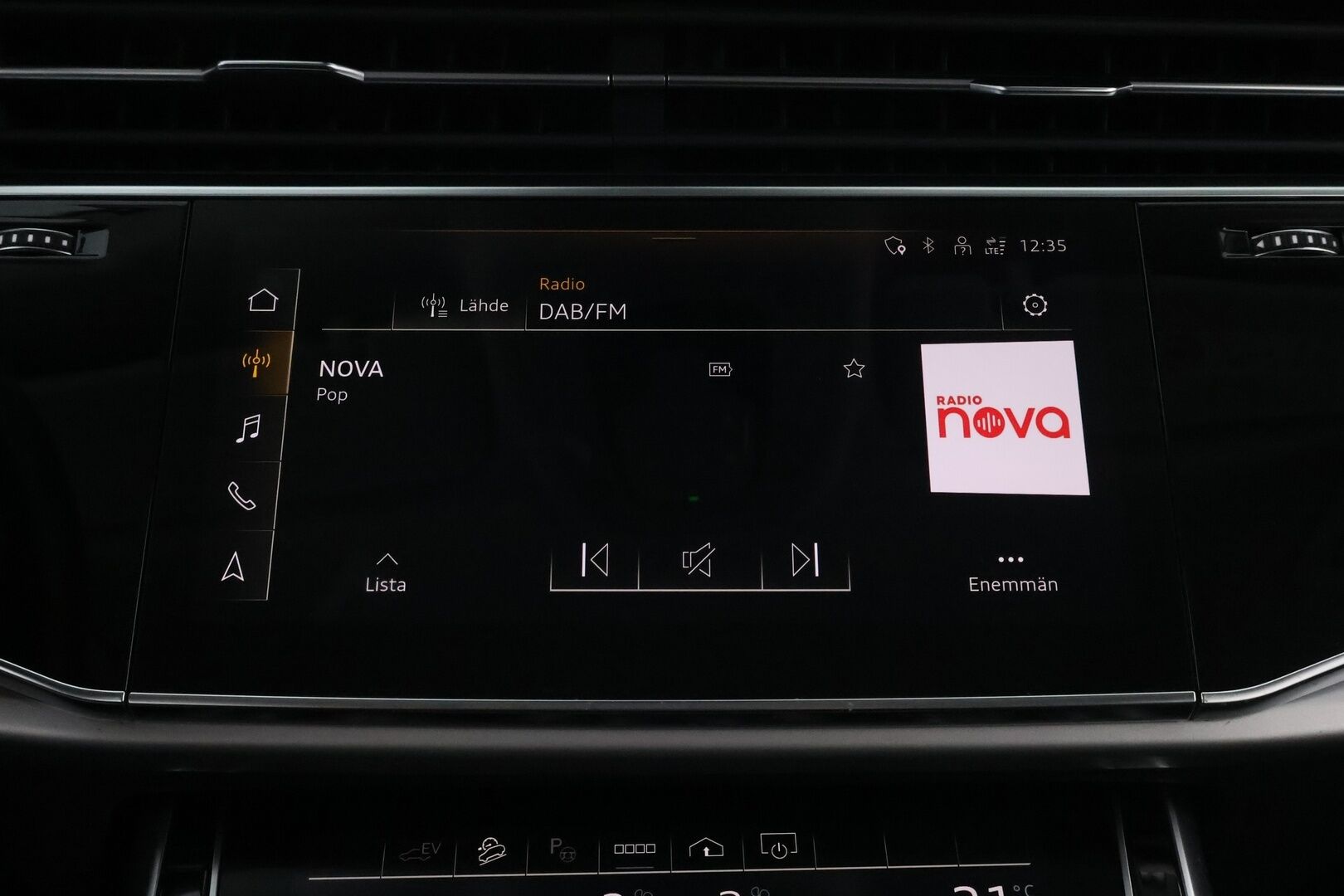 Audi Q8 2021 60 TFSI e 340 kW quattro tiptronic * Adapt.Vakkari / Ilma-Alusta / Nahkaiset Muistipenkit / Koukku / Peruutuskamera / - Audi Premium Sound / Merkkihuollettu / Juuri tullut Tampereelle!