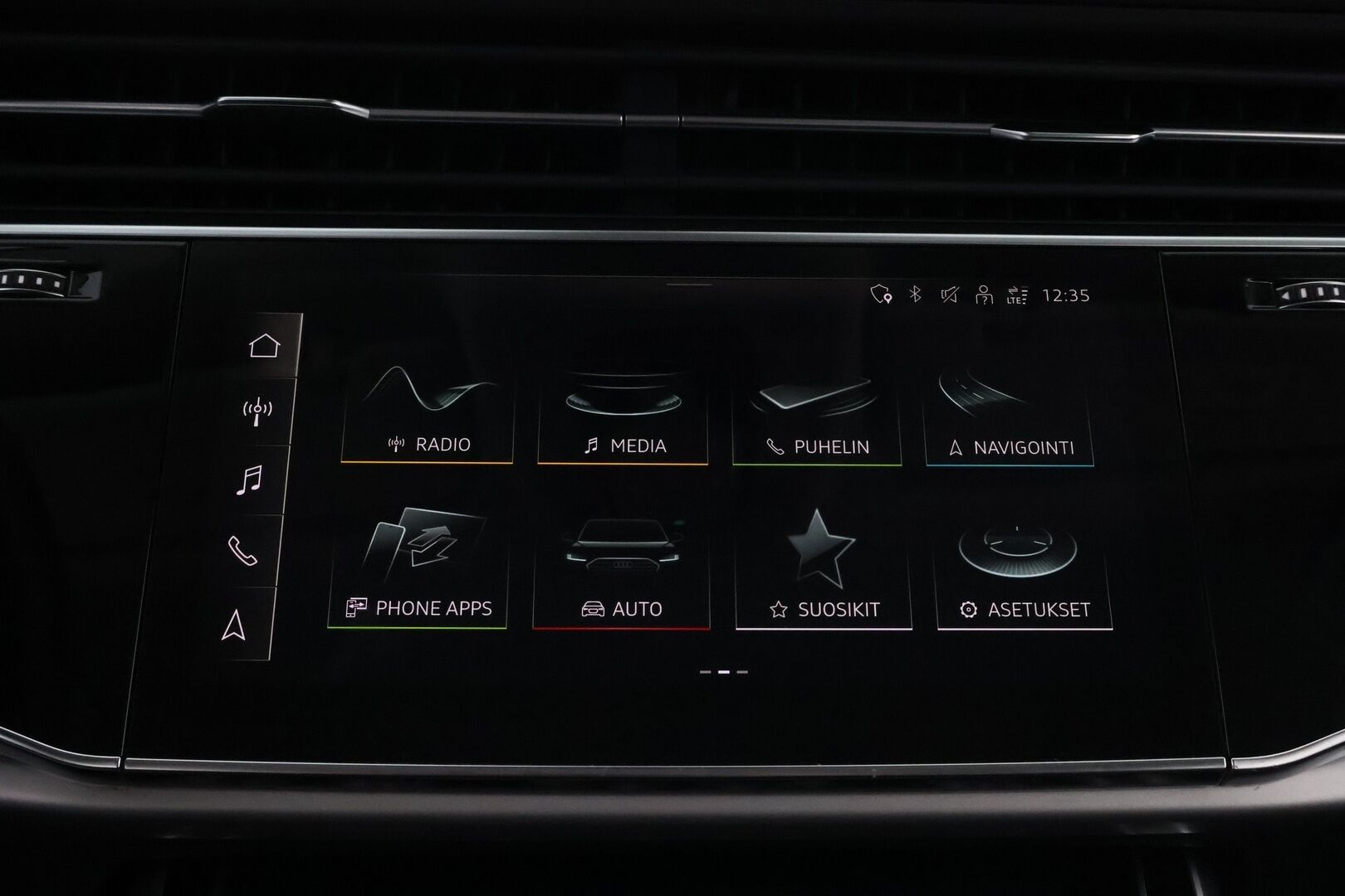 Audi Q8 2021 60 TFSI e 340 kW quattro tiptronic * Adapt.Vakkari / Ilma-Alusta / Nahkaiset Muistipenkit / Koukku / Peruutuskamera / - Audi Premium Sound / Merkkihuollettu / Juuri tullut Tampereelle!
