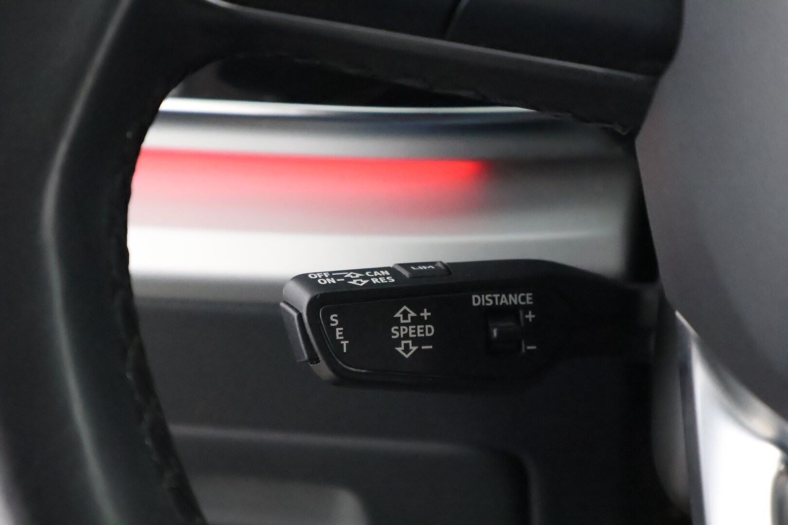 Audi Q8 2021 60 TFSI e 340 kW quattro tiptronic * Adapt.Vakkari / Ilma-Alusta / Nahkaiset Muistipenkit / Koukku / Peruutuskamera / - Audi Premium Sound / Merkkihuollettu / Juuri tullut Tampereelle!