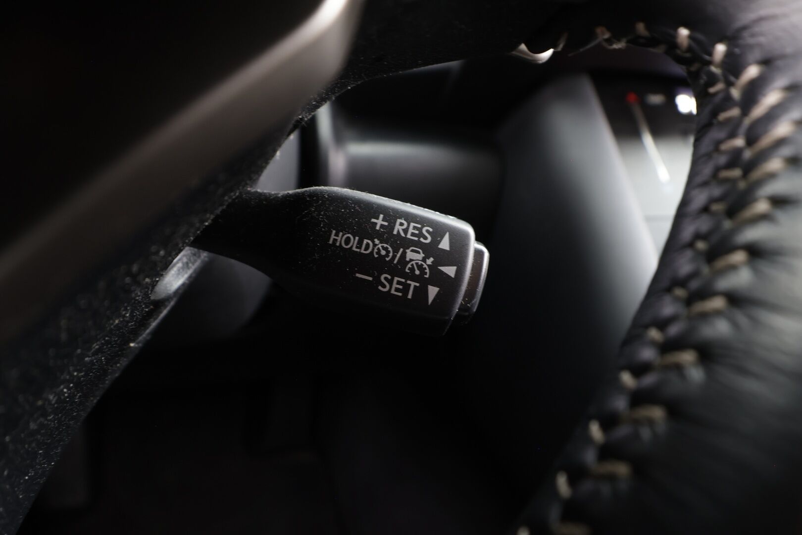 Lexus IS 2019 300h Hybrid A Luxury - | Facelift | ACC | LED | P.Kamera | Keyless | Iso keskinäyttö | Sähk. ratti | Puolinahat | Navi | Merkkihuollettu | 2x renkaat aluin | 