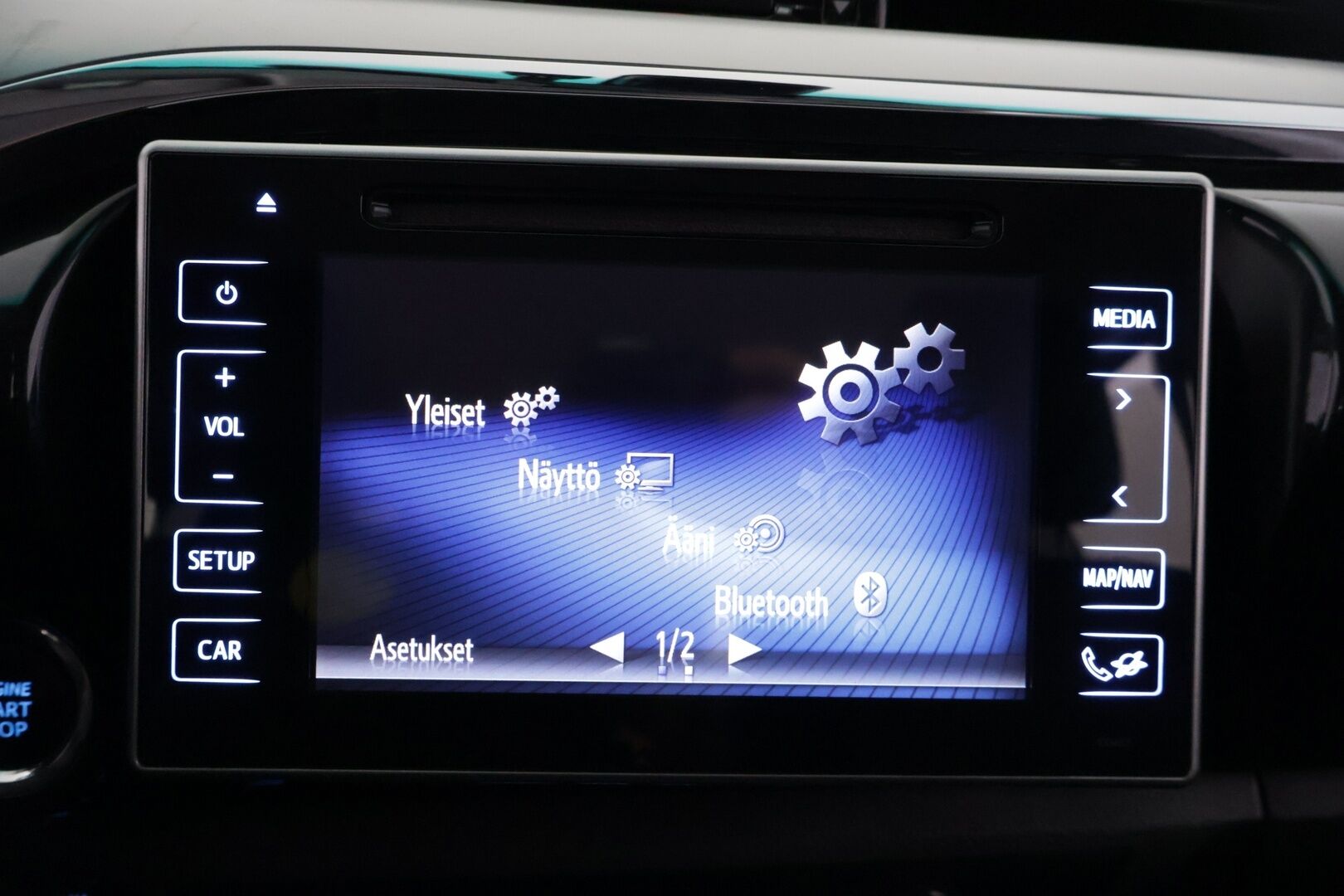 Toyota Hilux 2016 Double Cab 2,4 D-4D 150 4WD Aut Premium 4ov *ALVILLINEN / VETOKOUKKU / VAKKARI / NAHKASISUSTA / P:KAMERA* - Alvillinen / Näyttävä / Neliveto / Lava-auto!*